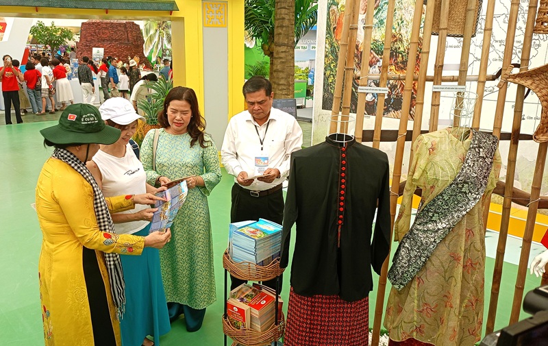 Cần Thơ khẳng định vị thế trung tâm Đồng bằng sông Cửu Long tại Triển lãm thành tựu Đất nước