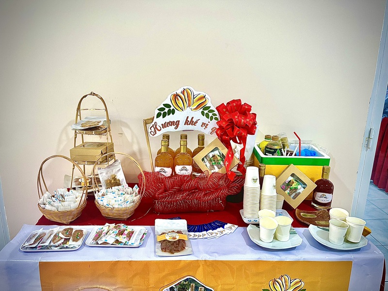 Mứt khế Nghi Nghi – Hương vị dân dã, quà biếu đậm tình quê