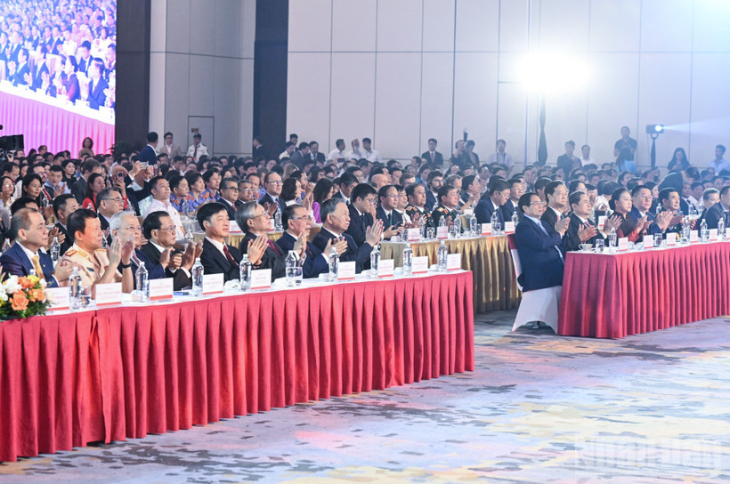 Tổng Bí thư Tô Lâm dự Lễ khai mạc Triển lãm thành tựu đất nước “80 năm Hành trình Độc lập-Tự do-Hạnh phúc”